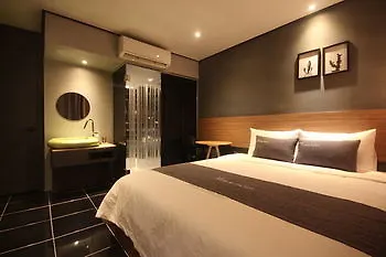 Hotel The May Gimhae 3*,  South Korea